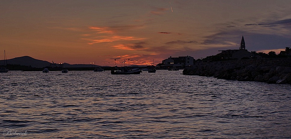 photo "***" tags: , 