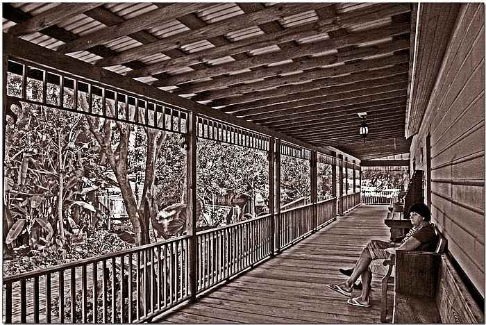 photo "Veranda" tags: architecture, travel, landscape, North America