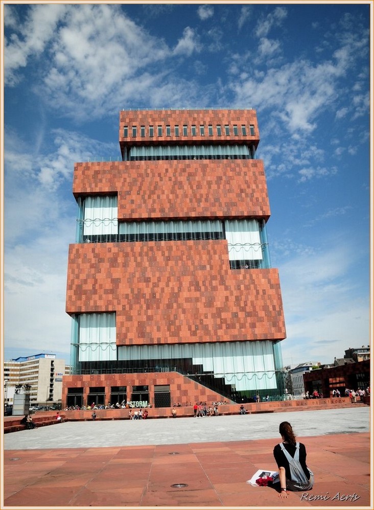 photo "MAS museum Antwerp" tags: architecture, landscape, clouds