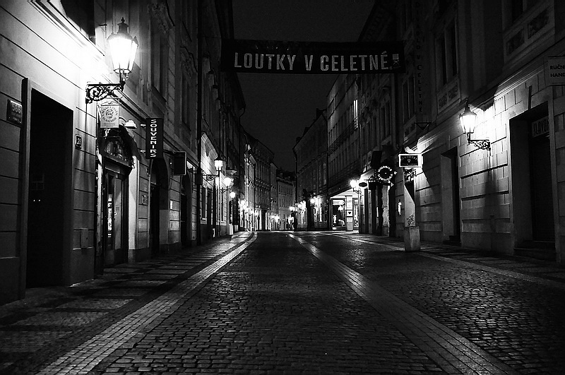 photo "Ночной улица-2" tags: black&white, 