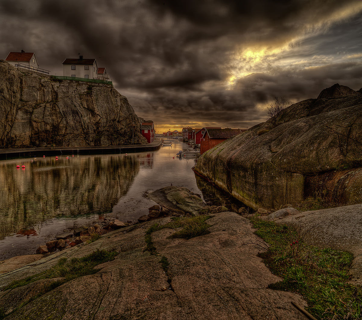 photo "Befor the storm...." tags: landscape, clouds, water