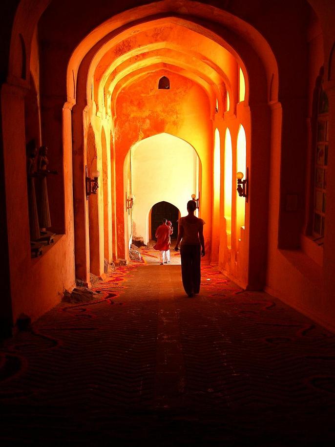 фото "fort neemrana entrance" метки: архитектура, пейзаж, 