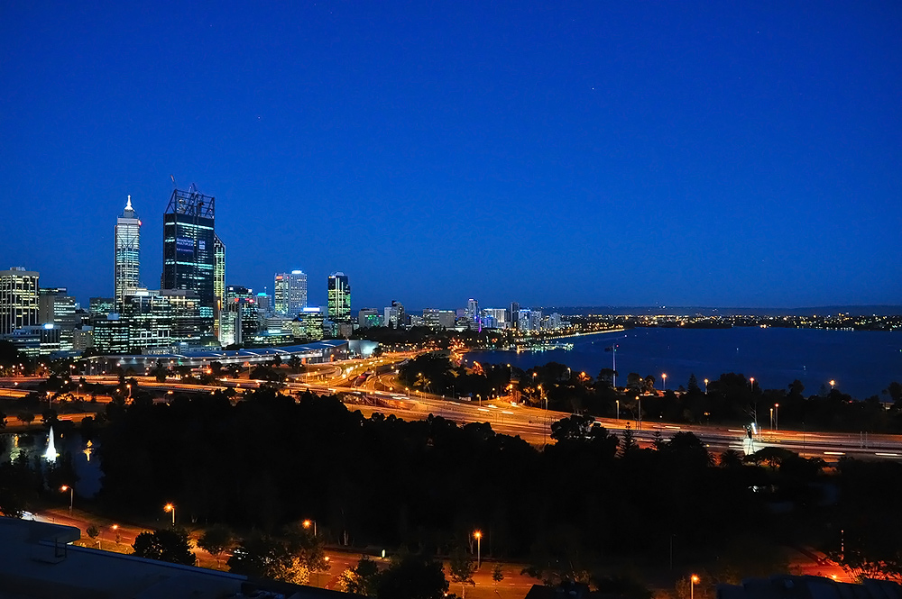 photo "City lights" tags: landscape, city, night