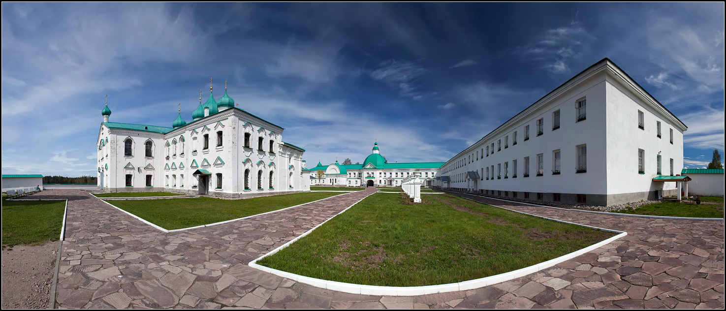 photo "Orthodox monastery" tags: architecture, panoramic, landscape, 