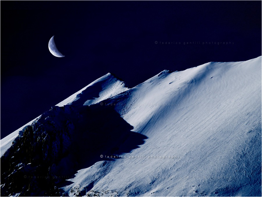 photo "moonlight" tags: landscape, mountains