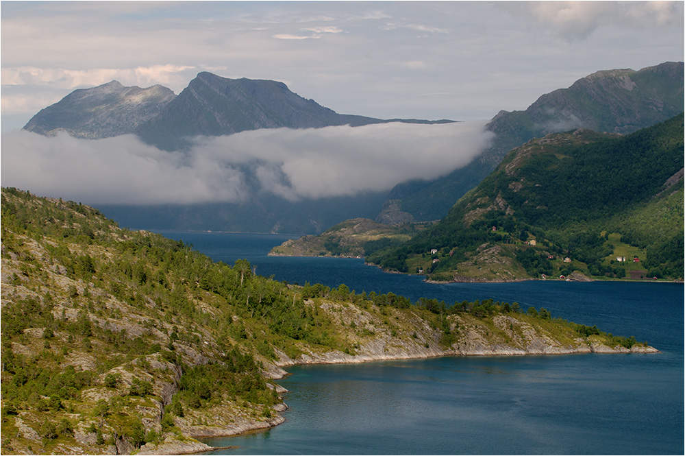 photo "Mountains, sea, clouds" tags: travel, landscape, Europe