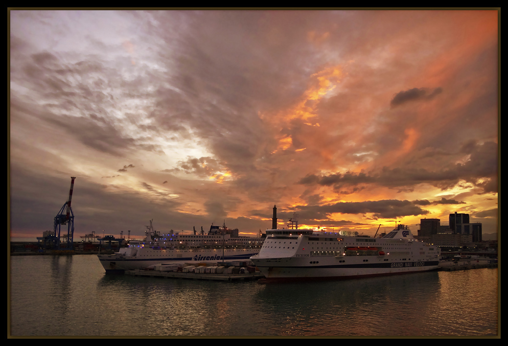 photo "Port of Genoa - Italy" tags: landscape, travel, water