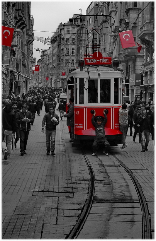 фото "The Taksim tram" метки: путешествия, 