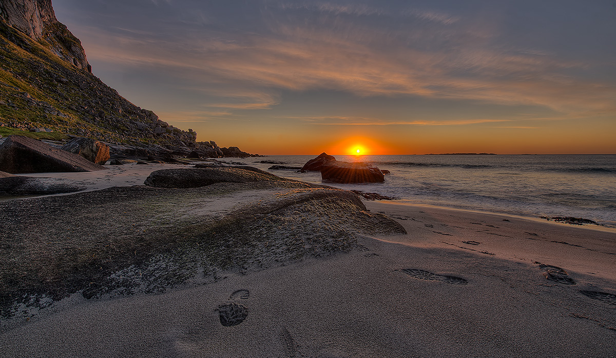 photo "Footsteps....." tags: landscape, sunset, winter