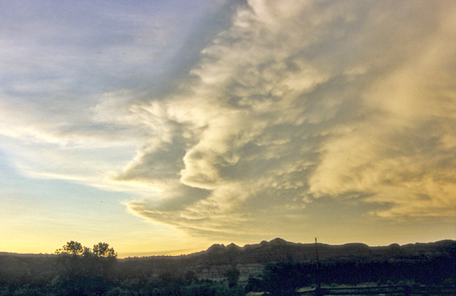photo "Badlands Dawn" tags: landscape, sunset