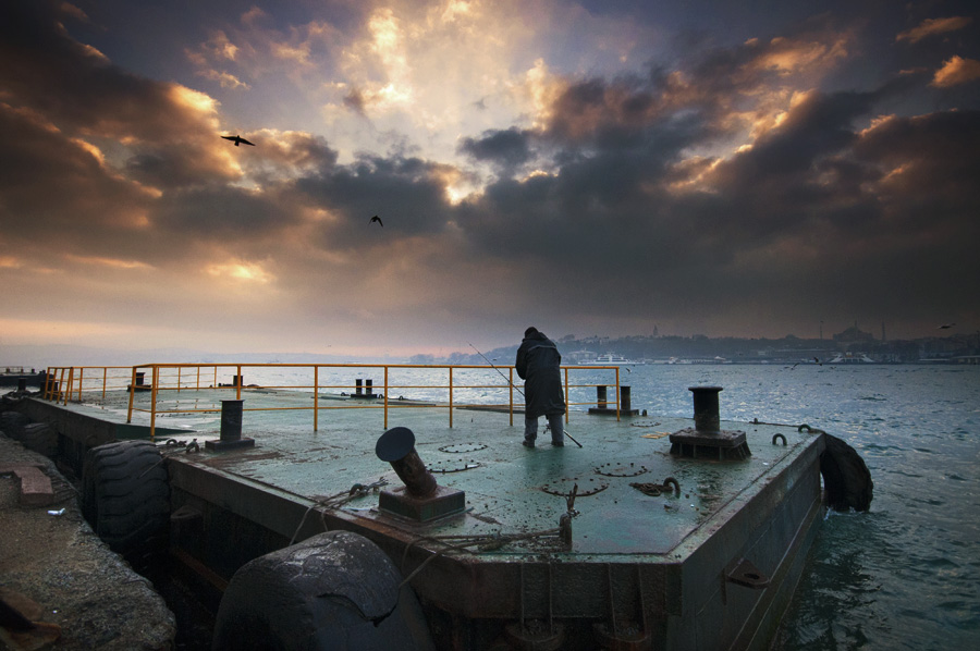 photo "a morning alone" tags: landscape, city, sunset