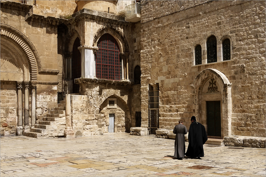 photo "Jerusalem. At the Temple of the Holy Sepulchre." tags: travel, architecture, landscape, Asia