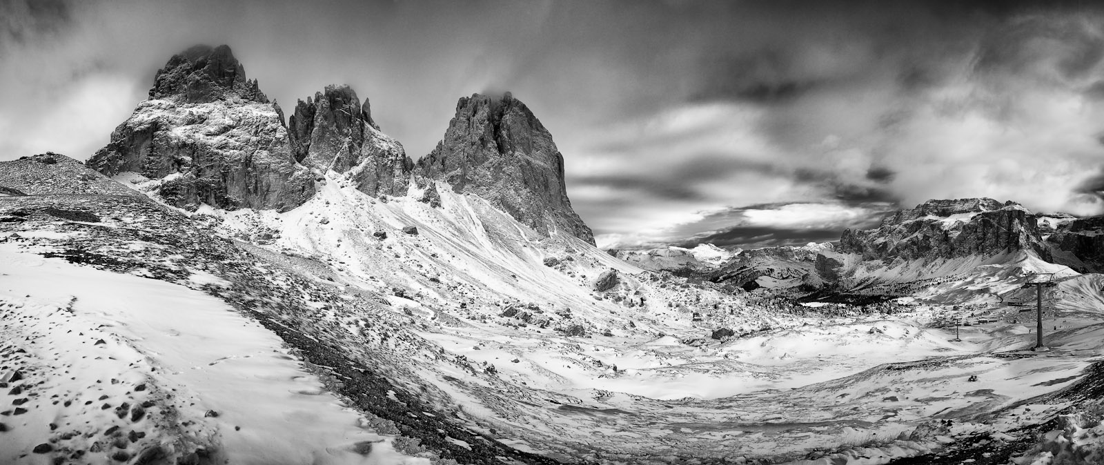 photo "***" tags: landscape, black&white, mountains