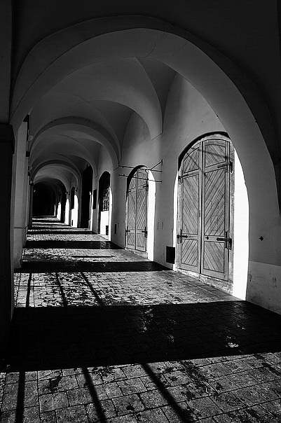 photo "Malostranske аркада" tags: black&white, 