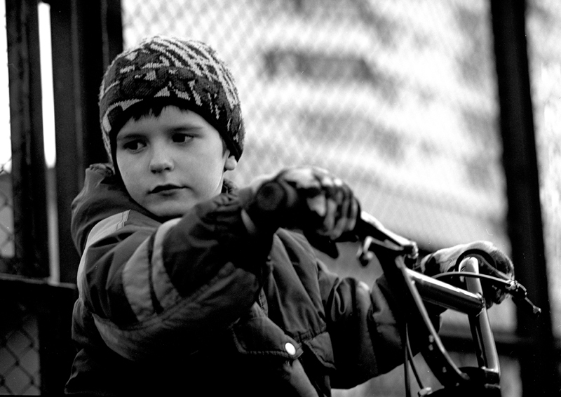 photo "Biker" tags: black&white, portrait, children