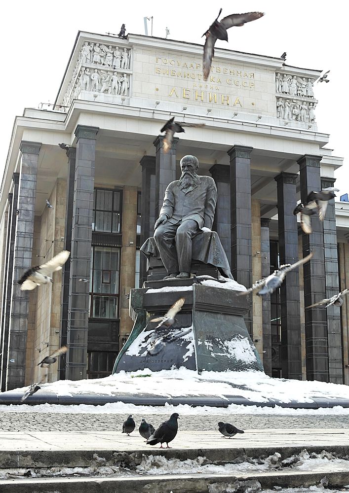 фото "из жизни памятников" метки: архитектура, город, пейзаж, 