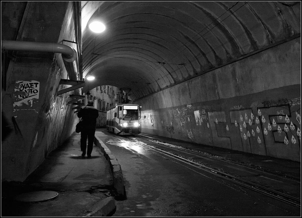 фото "ночной трамвай" метки: черно-белые, жанр, 