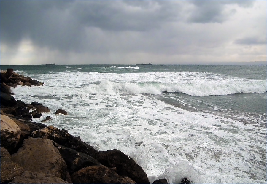 photo "Tender Mediterranean Sea." tags: landscape, water, winter