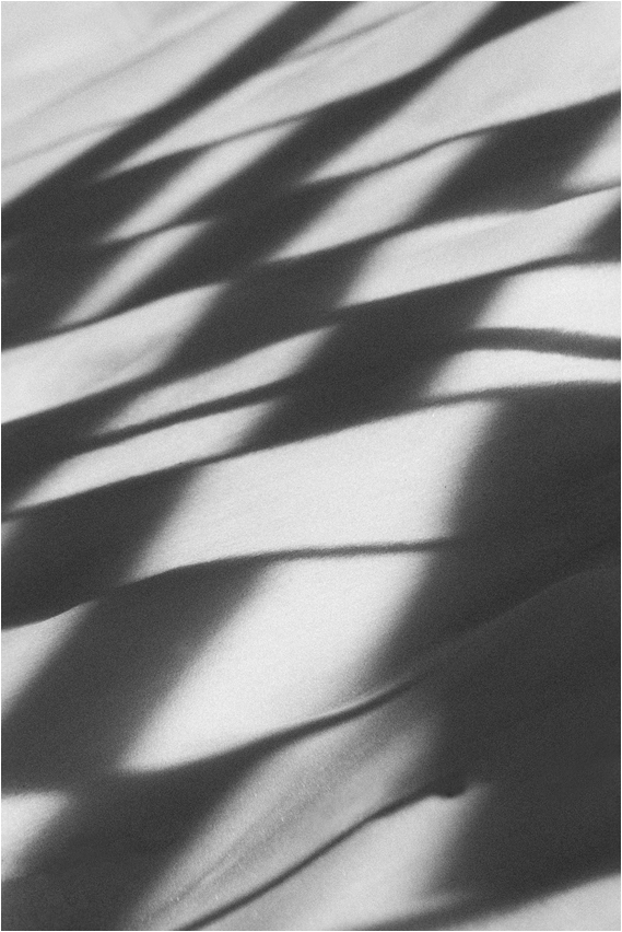 photo "***" tags: abstract, black&white, shadow, winter