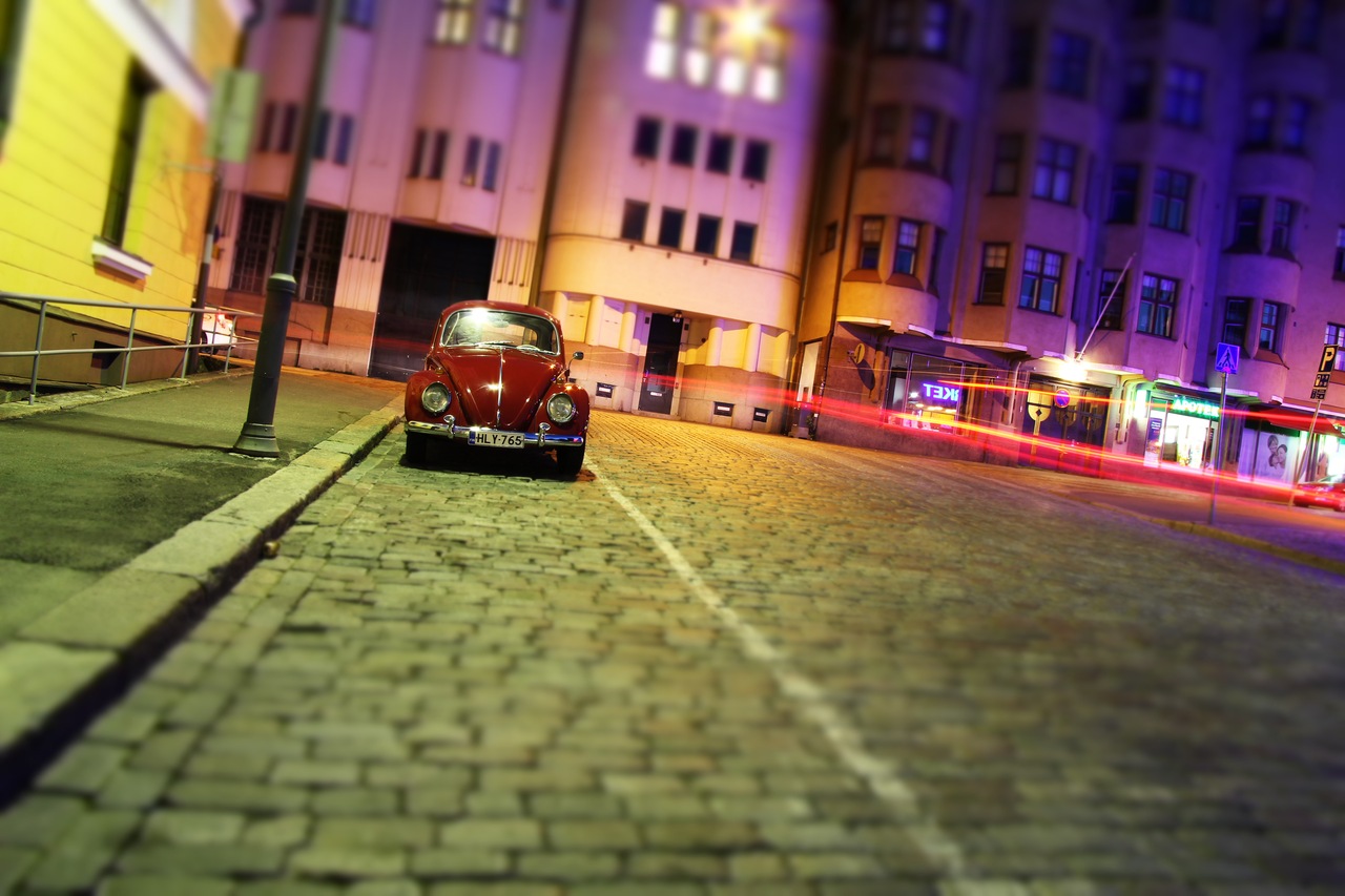 photo "VW Beetle" tags: city, 