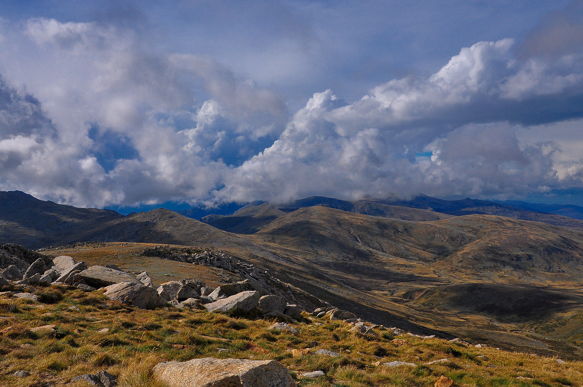 photo "Where the clouds live" tags: landscape, clouds, mountains