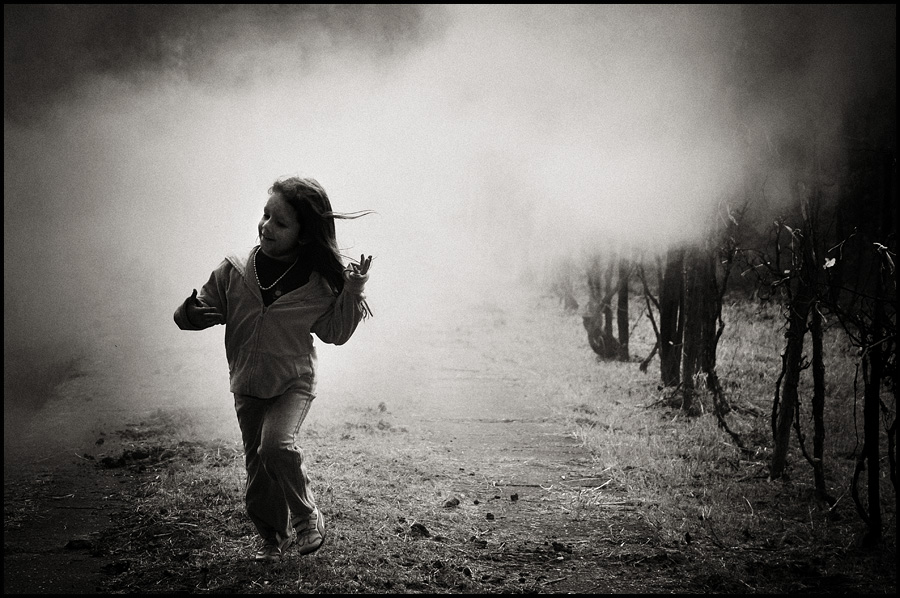 photo "Smoke" tags: portrait, children