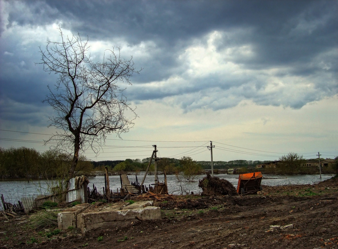 photo ".. high water, the final .." tags: landscape, spring