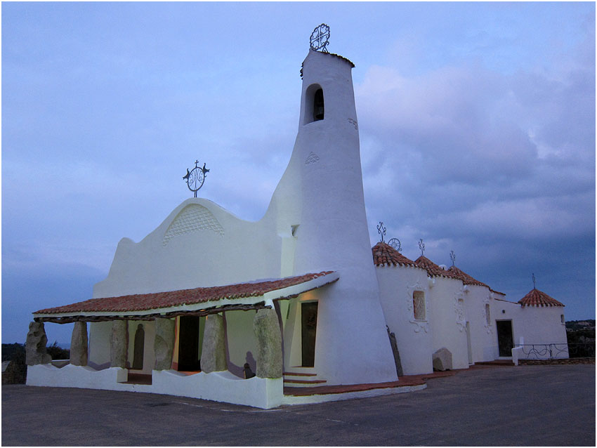 photo "Church in Porto Cervo" tags: , 