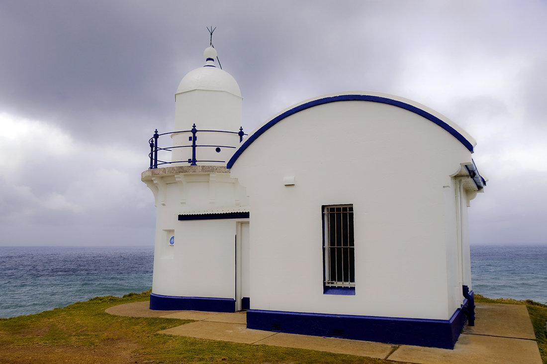 photo "Light house" tags: architecture, landscape, water