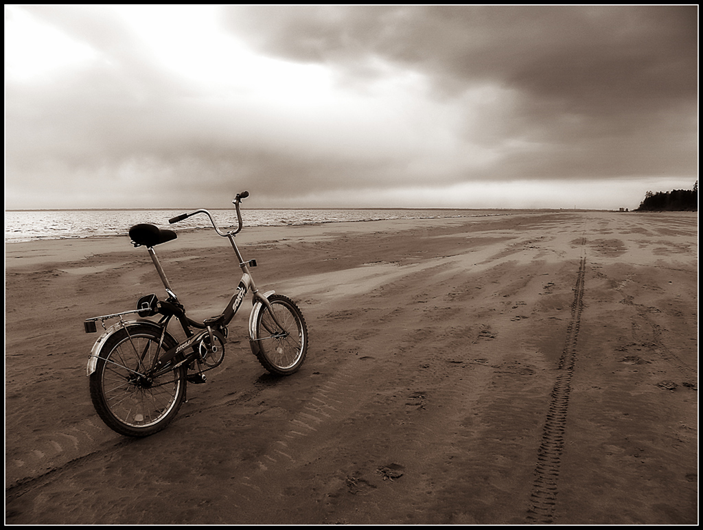 photo "..." tags: landscape, black&white, water