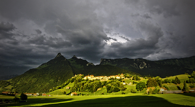 photo "Gruyeres" tags: landscape, 