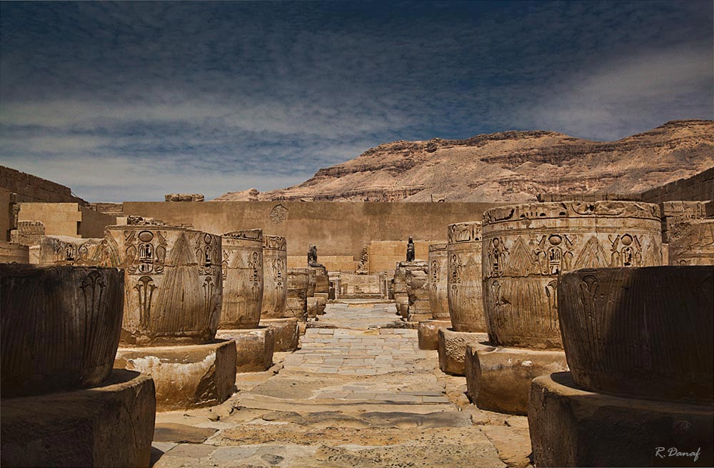 photo "Habu temple" tags: travel, architecture, landscape, Africa