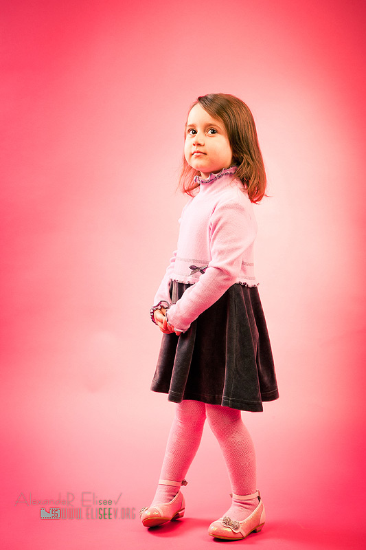 photo "pinkish girl" tags: portrait, children