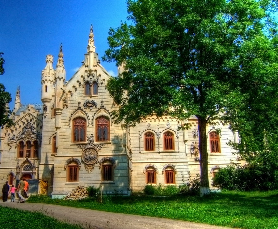 фото "Castle Miclauseni" метки: архитектура, пейзаж, лето