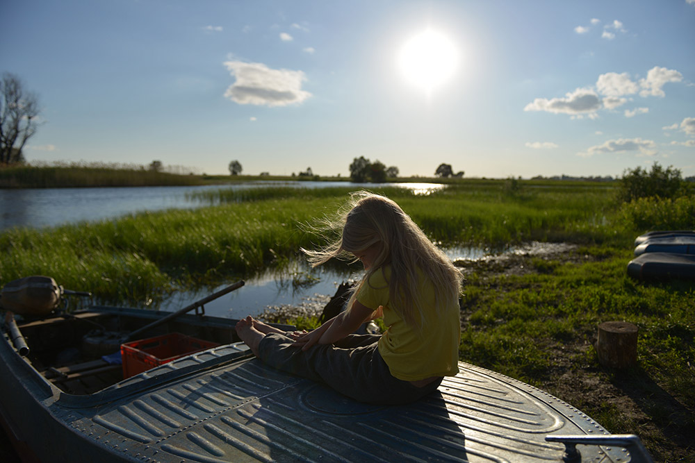 photo "On the River" tags: landscape, portrait, children, water