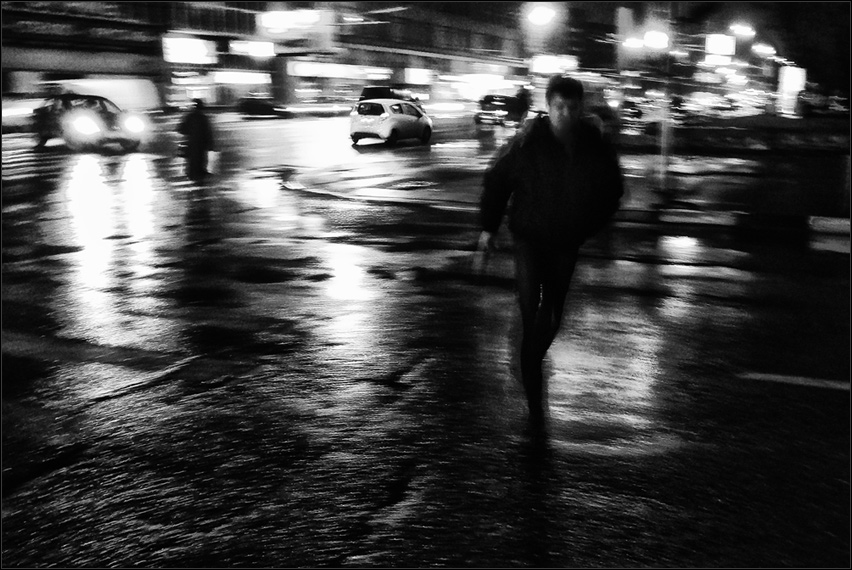 photo "***" tags: street, genre, black&white, 