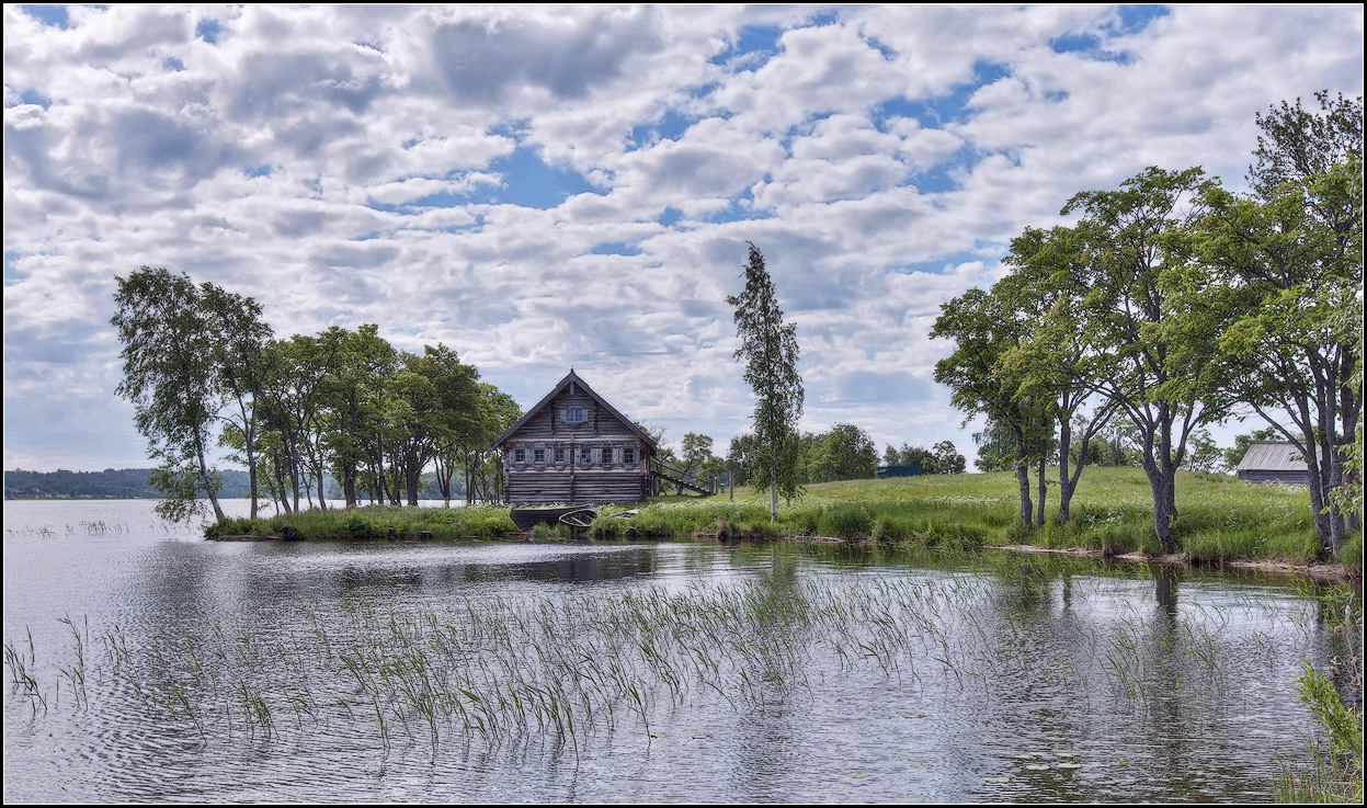 photo "house near the water" tags: landscape, summer, water