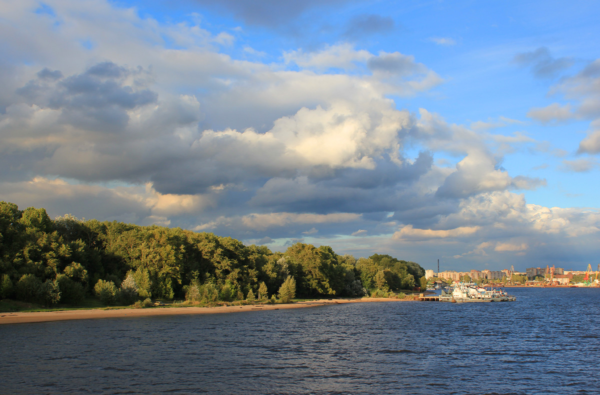 photo "City of Cherepovets." tags: landscape, clouds, water