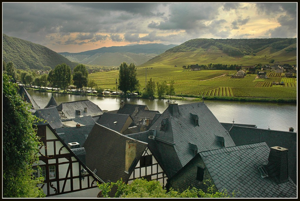 photo "***" tags: landscape, travel, Europe, clouds, mountains, summer, water