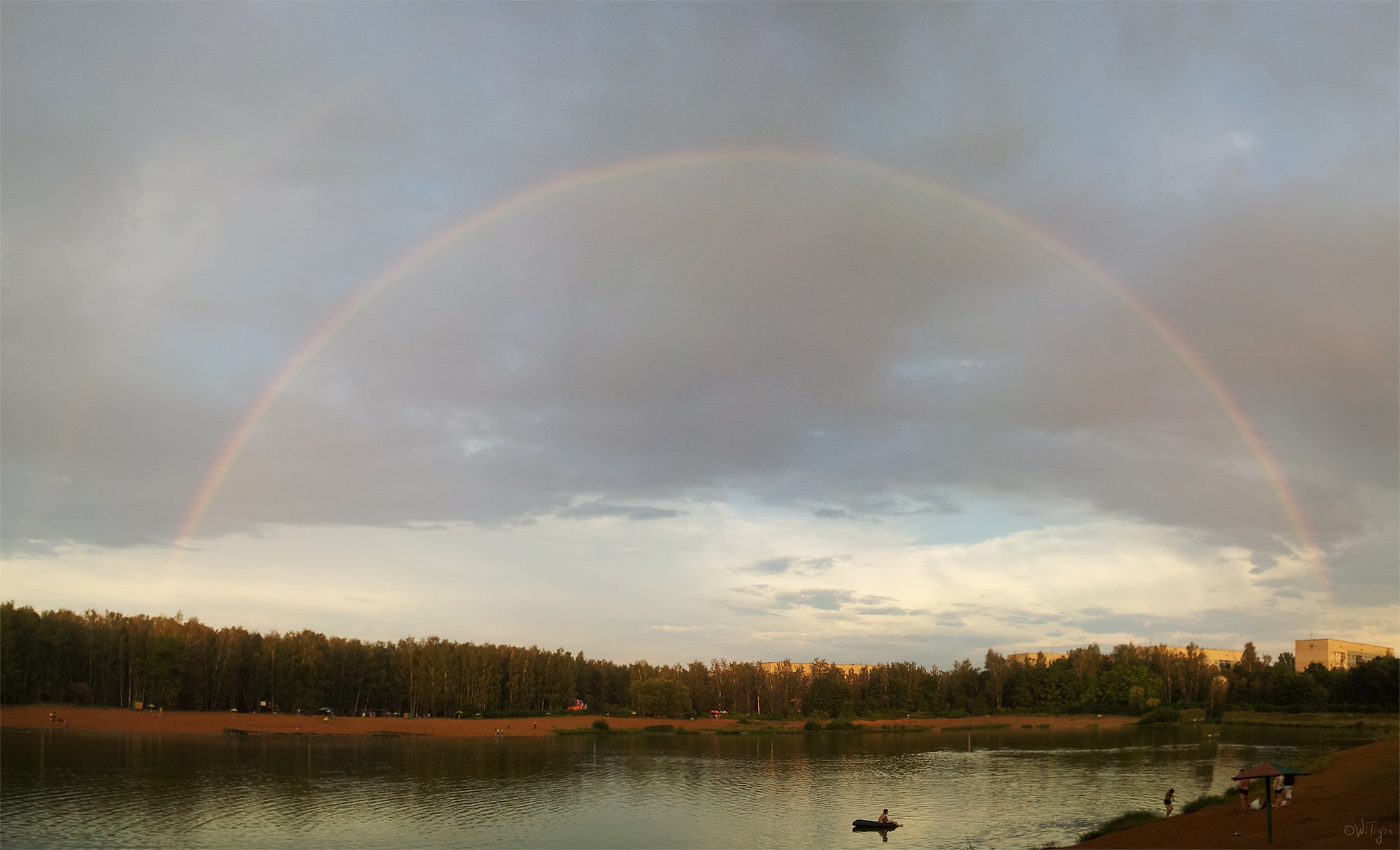 photo "Breath of the rainbow" tags: landscape, panoramic, clouds, lake, rain, rainbow, summer, sunset