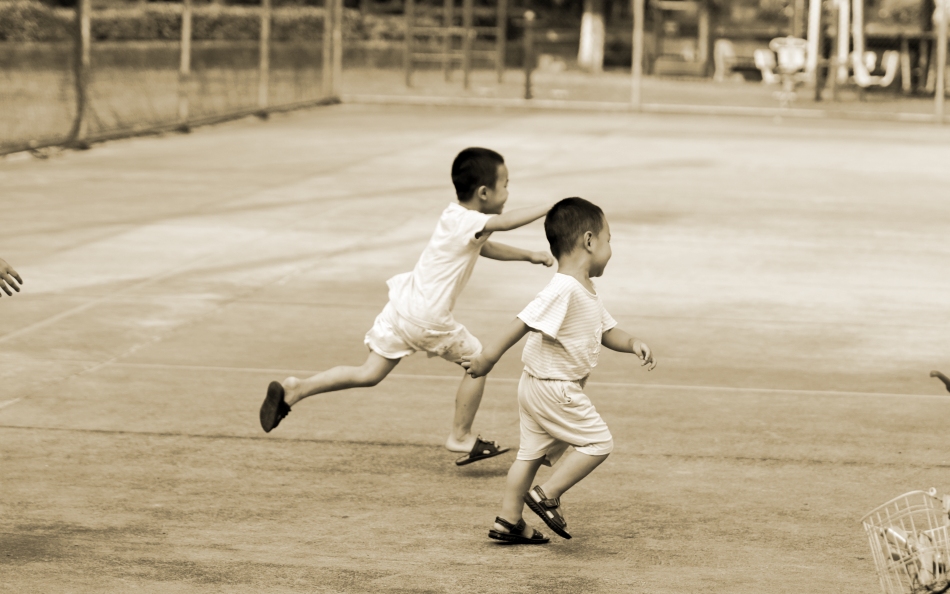photo "Runing boys" tags: portrait, travel, still life, Asia, children