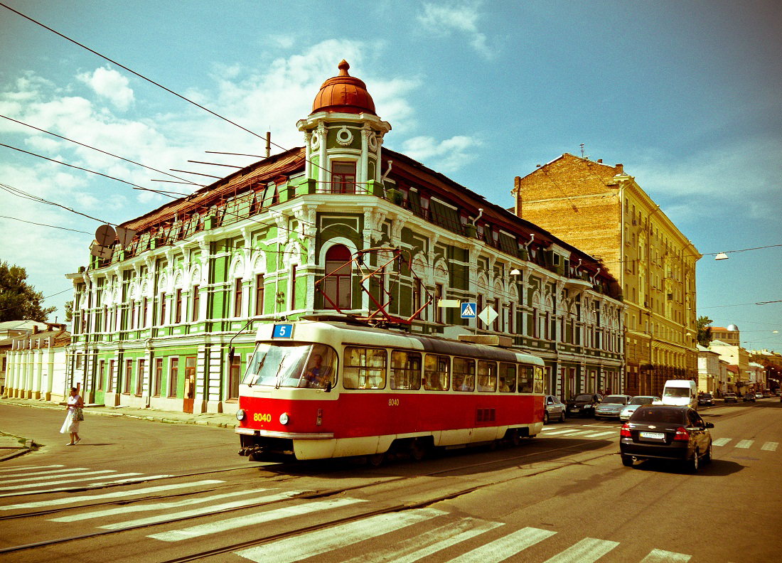 photo "***" tags: street, architecture, 