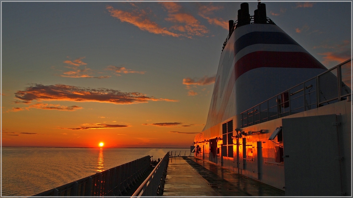 фото "Sunset on the ferry" метки: пейзаж, 