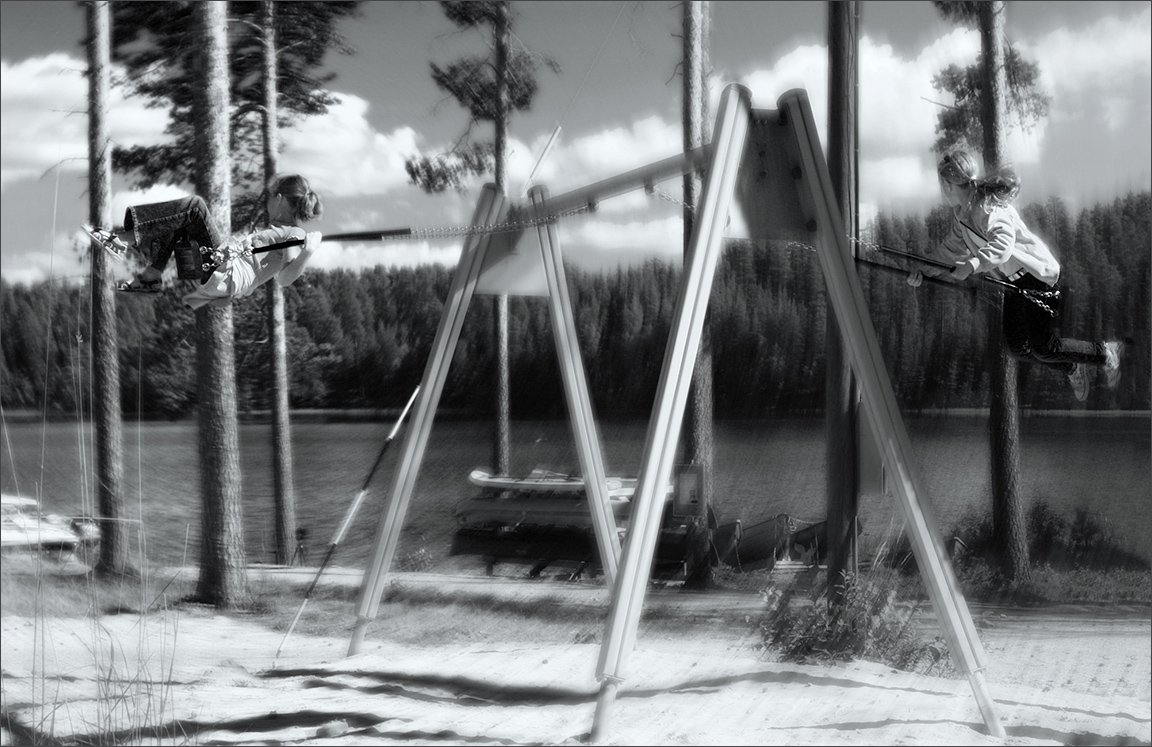 photo "Teeter" tags: black&white, genre, street, children, summer