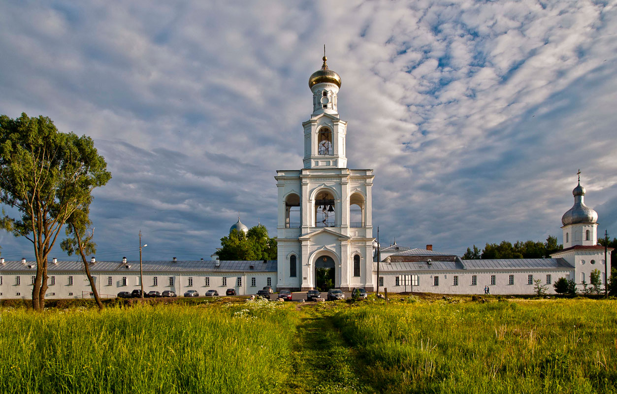 фото "Вечером. Юрьев монастырь. г. Великий Новогород" метки: архитектура, пейзаж, Великий Новгород, Юрьев монастырь, вечер