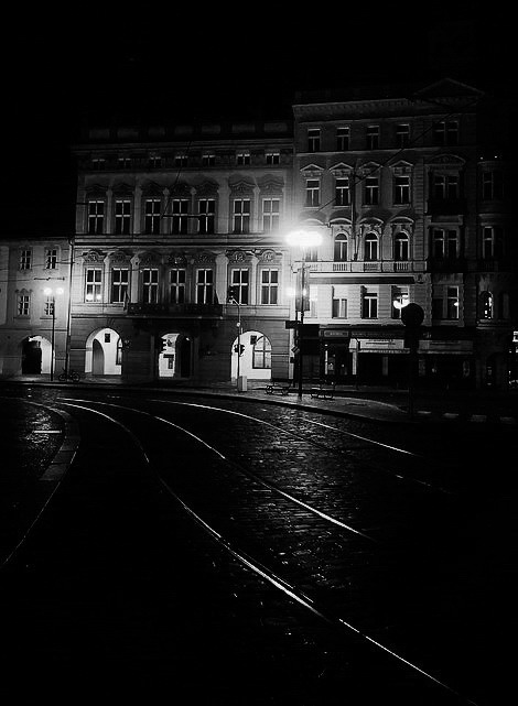 photo "Ночная атмосфера-15" tags: black&white, city, Prague