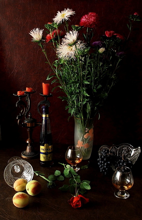 фото "Увядающая роза." метки: натюрморт, бокалы, коньяк, роза, фрукты, цветы