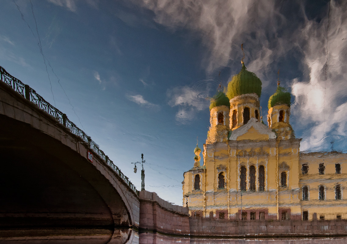 фото "Свято-Исидоровская церковь" метки: архитектура, город, Европа, Россия, Санкт-Петербург, отражения, храм