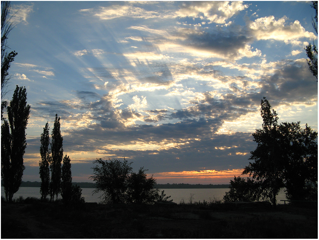 фото "Светопись рассвета" метки: пейзаж, вода, лето, облака, рассвет, река
