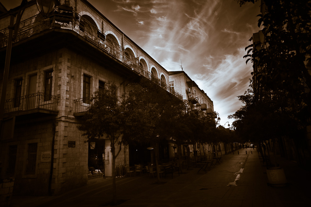 photo "***" tags: architecture, building, clouds